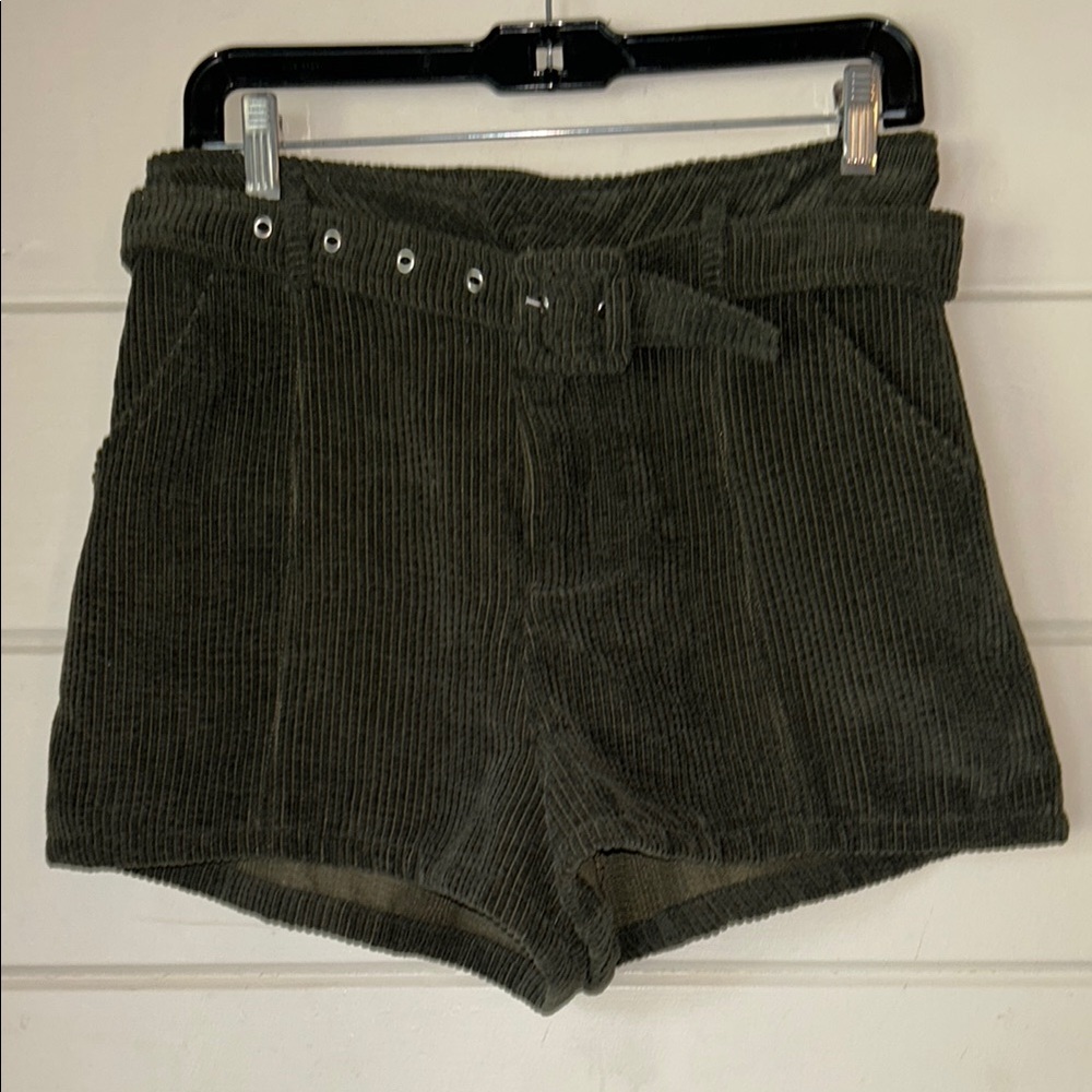 ALTAR’D STATE Olive Green Corduroy High-Waisted Shorts with Belt – Size Medium